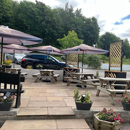 Chainbridge Usk Riverside Gastro Pub And Accommodation Trostrey Bagian luar foto