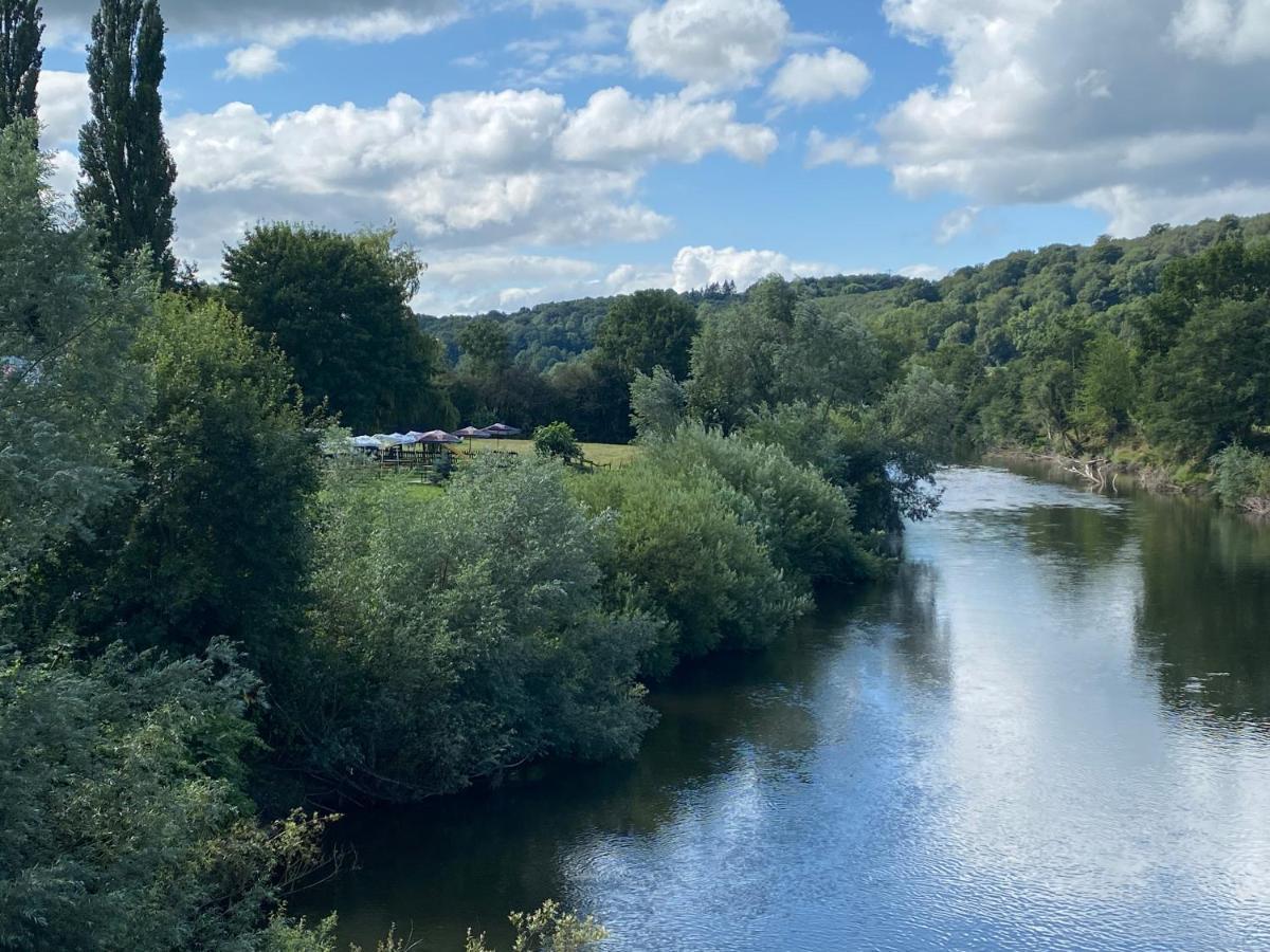Chainbridge Usk Riverside Gastro Pub And Accommodation Trostrey Bagian luar foto