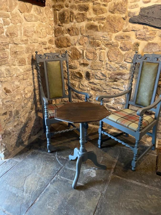 Chainbridge Usk Riverside Gastro Pub And Accommodation Trostrey Bagian luar foto