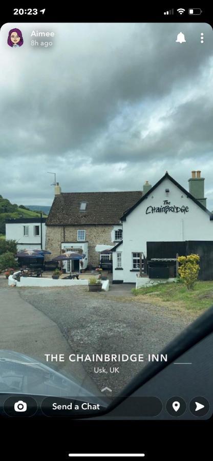 Chainbridge Usk Riverside Gastro Pub And Accommodation Trostrey Bagian luar foto