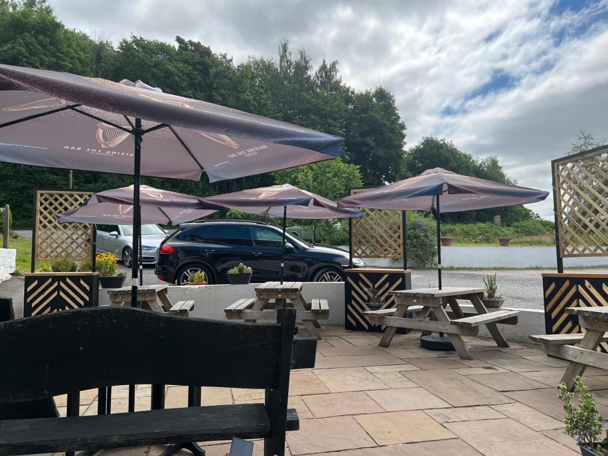 Chainbridge Usk Riverside Gastro Pub And Accommodation Trostrey Bagian luar foto